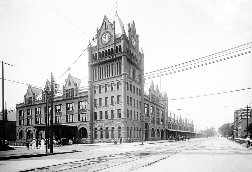 1900-1910 Union Station, Detroit, Michigan Old Photo 13\