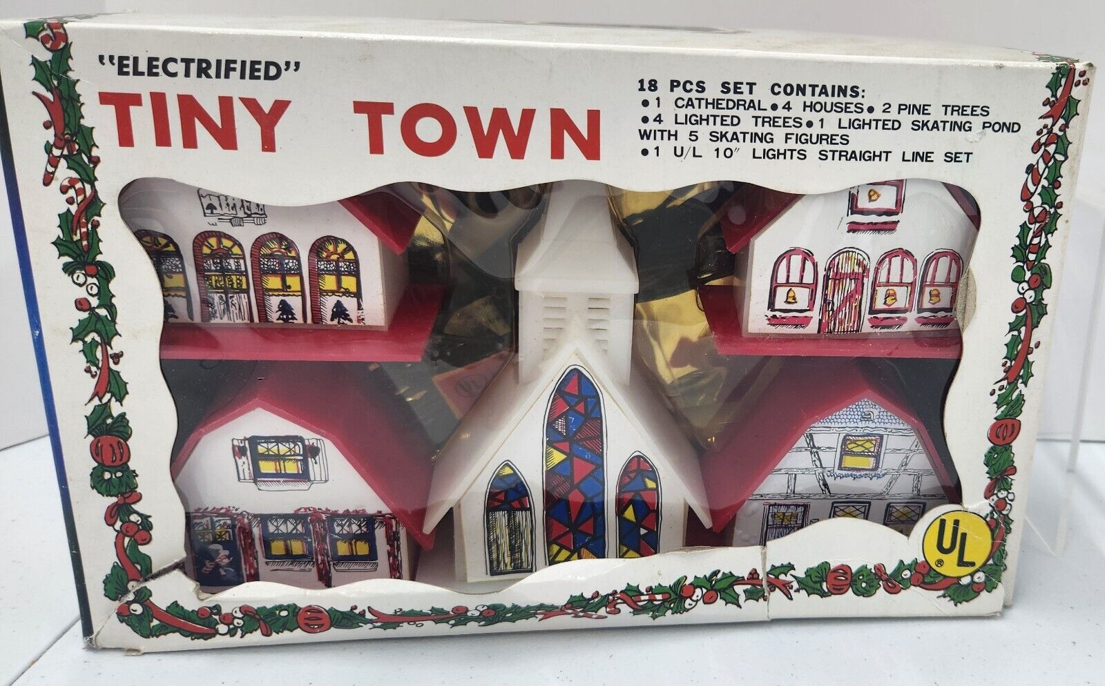 VINTAGE TINY TOWN ELECTRIFIED  HOUSE W/SKATING POND AND FIGURES GOLDEN SLEIGH