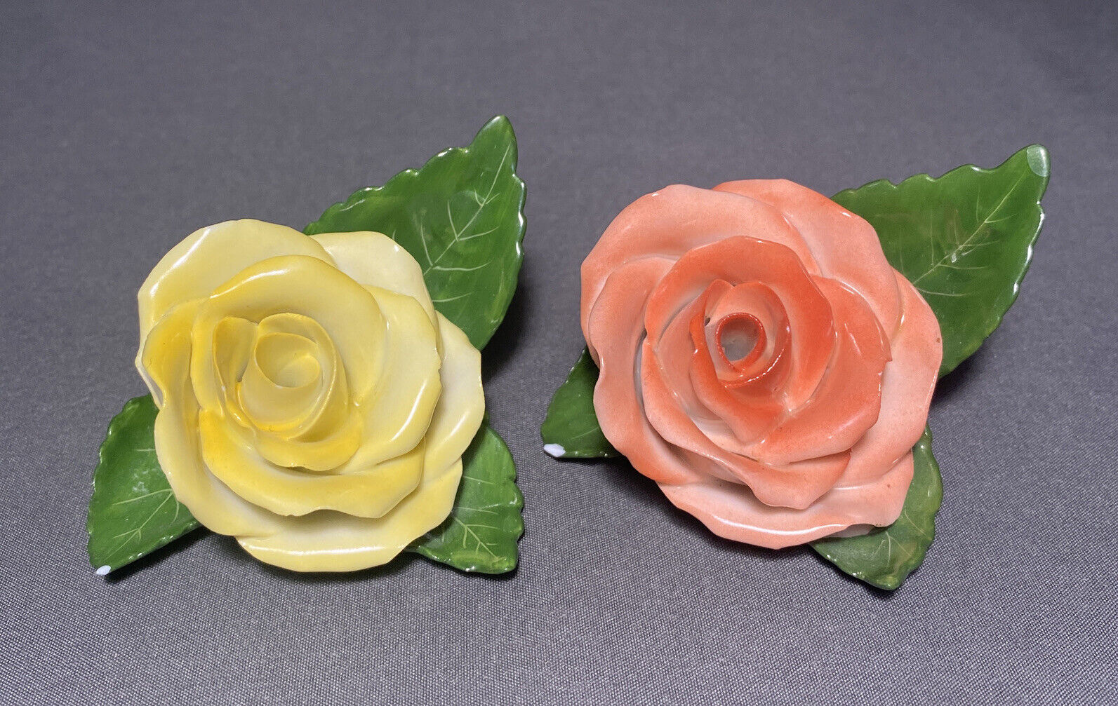 x2 Herend Rose Bud Flower Porcelain Figurine 9106 9105 Place Card Holder Chip