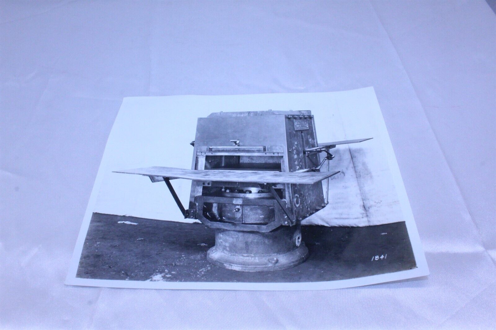 Vintage Black & White 1930\'s Photo of Machinery Equipment - B