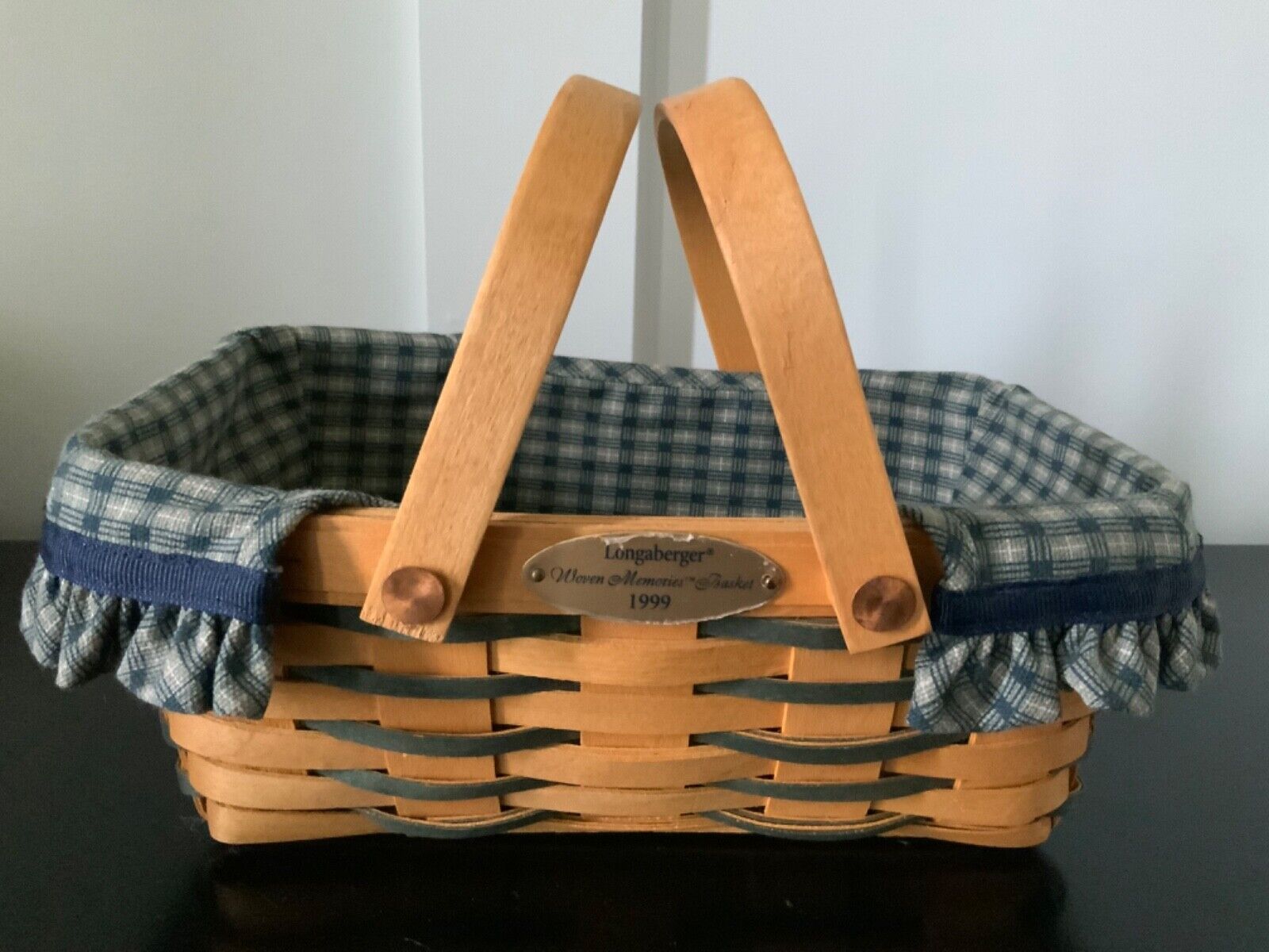 Longaberger 1999 Woven Memories Basket Two Handles With Blue Plaid Liner