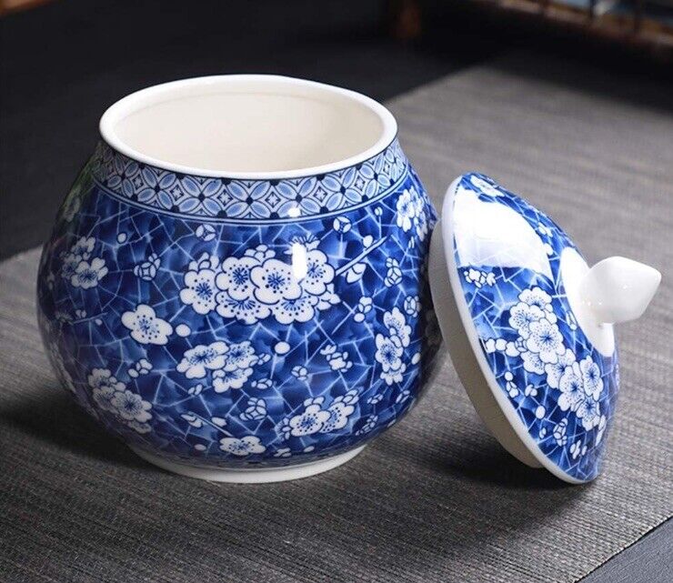 HUANG Mandarin Blue and White Ceramic Ginger Jar With Lid Chinese Style NEW