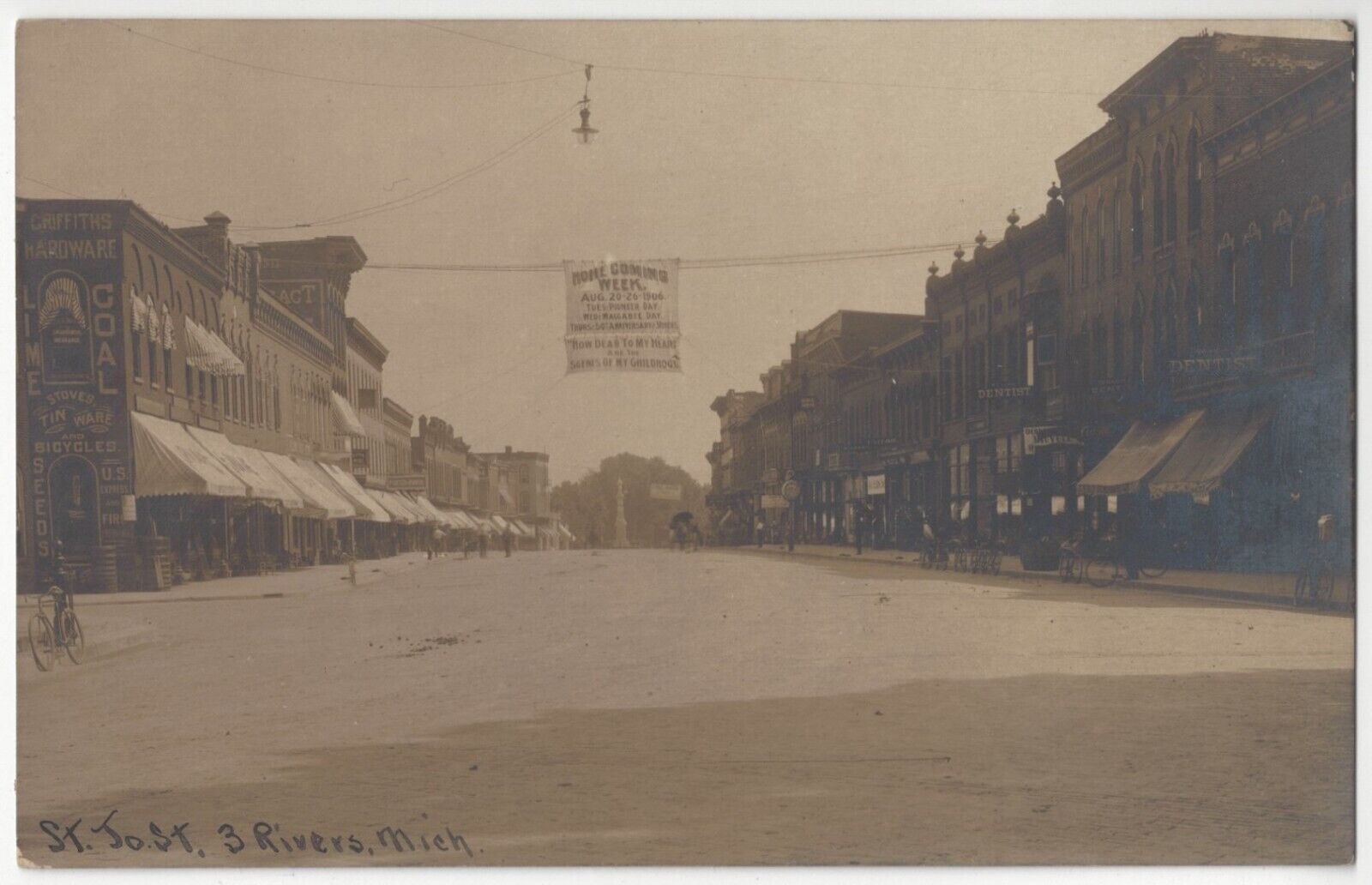 1906 Three Rivers, Michigan - REAL PHOTO Main Street - Vintage Postcard