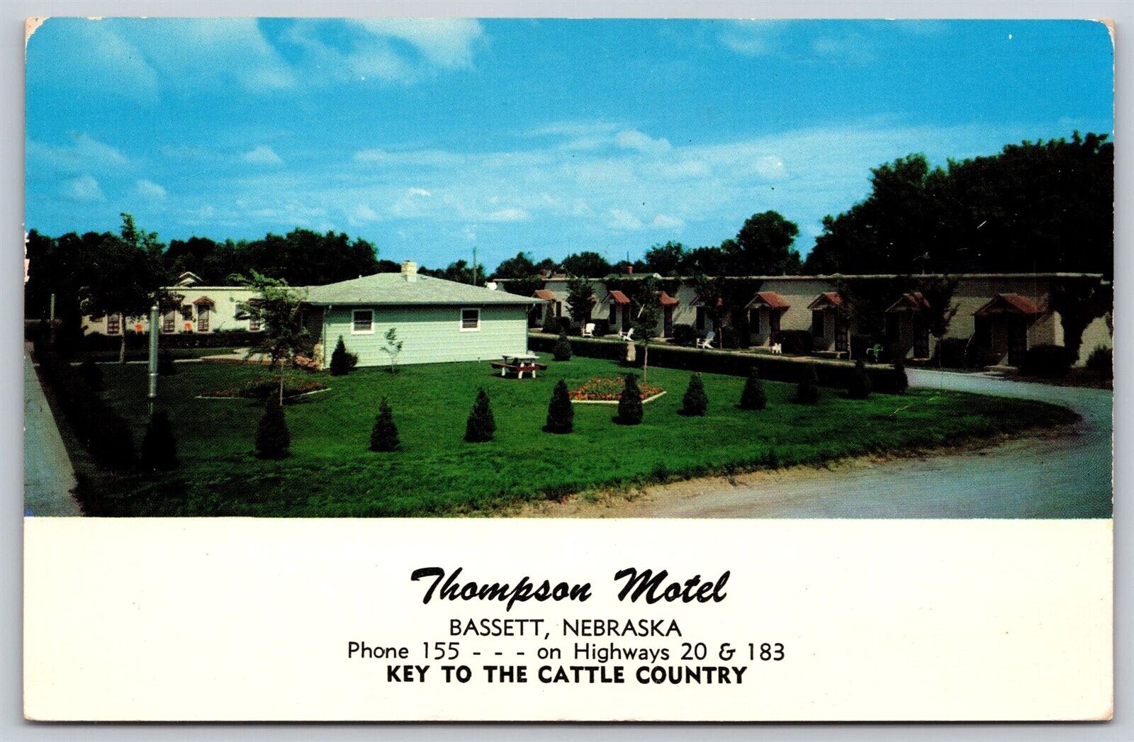 Postcard Thompson Motel, Bassett, Nebraska 1962 S122
