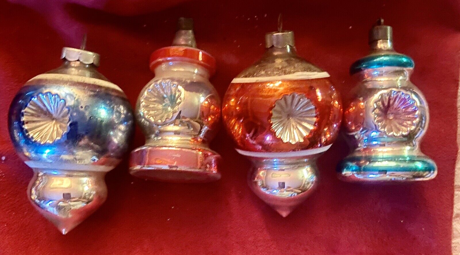 Lot 4 Vintage Premier Railroad Lantern & Indent Finial Glass Christmas Ornaments