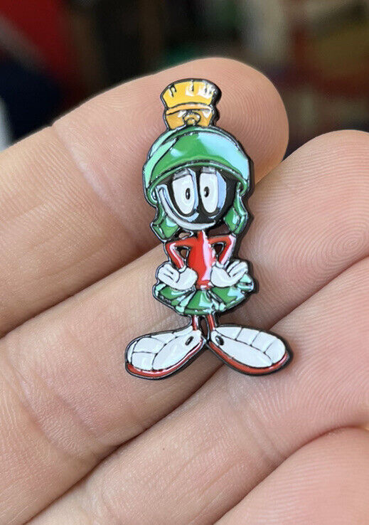 Marvin Martian Looney Tunes enamel pin NOS vintage retro cartoon WB hat lapel