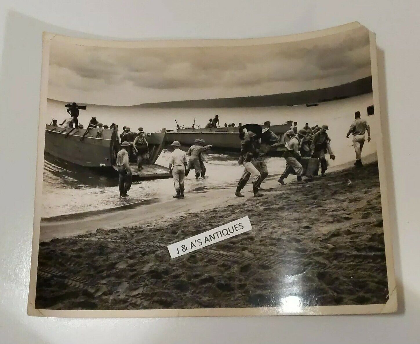 WW2 British Military Beach Landing PHOTO Vintage Original