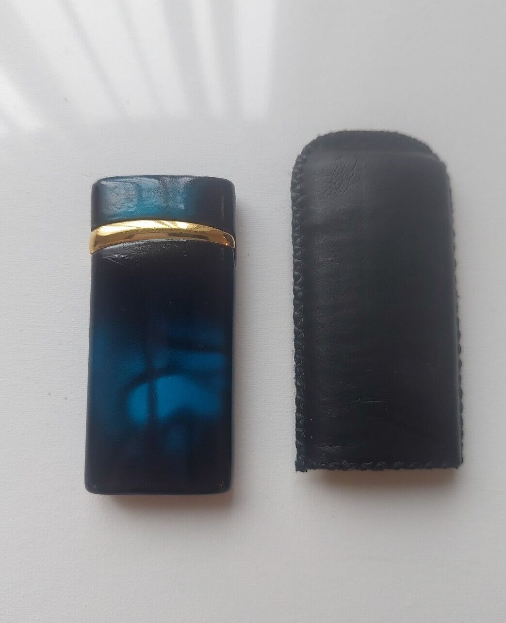 Vintage 385 WZ 1037 Blue Marbled Lighter Made in China AS/IS/UNTESTED