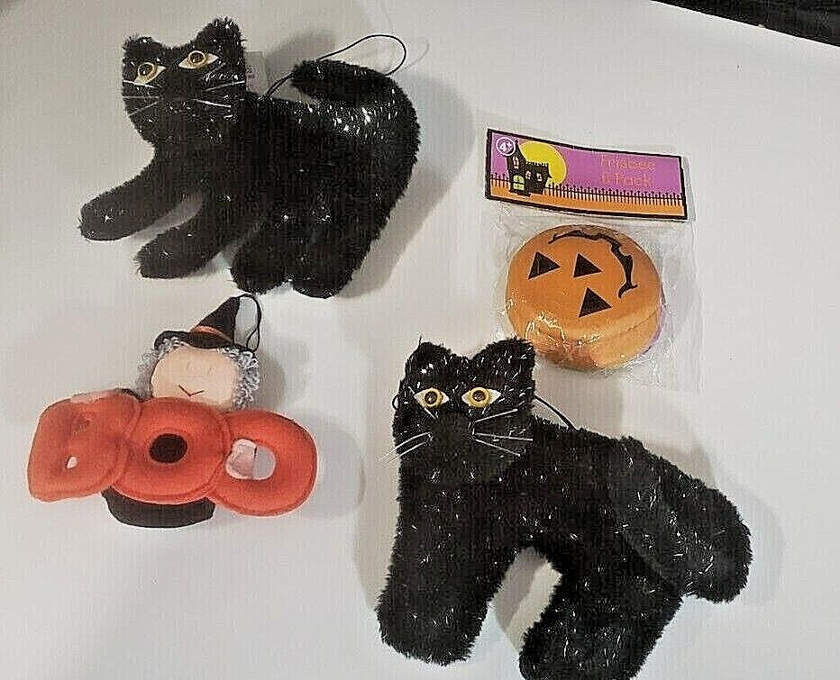 Vintage Lot 3 Halloween Ornaments 2 Cats, 1 Witch, + 1 Pack 6 Mini Frisbees NOS