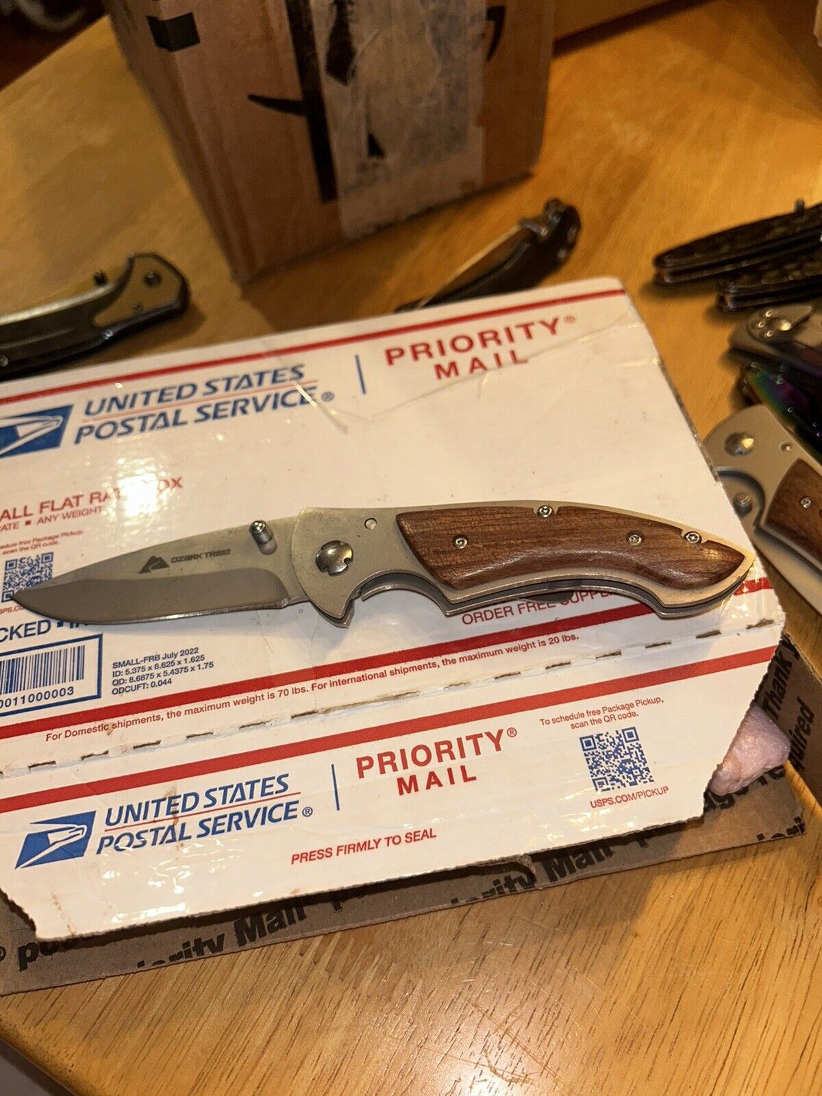 Ozark Trail Pocket Knife Wooden Handle TSA Confiscated 