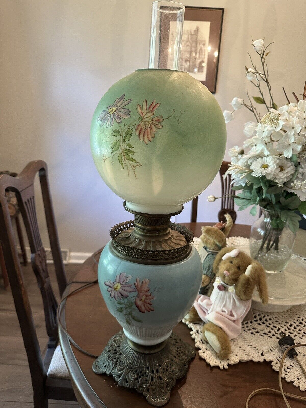 Antique GWTW style Globular Lamp