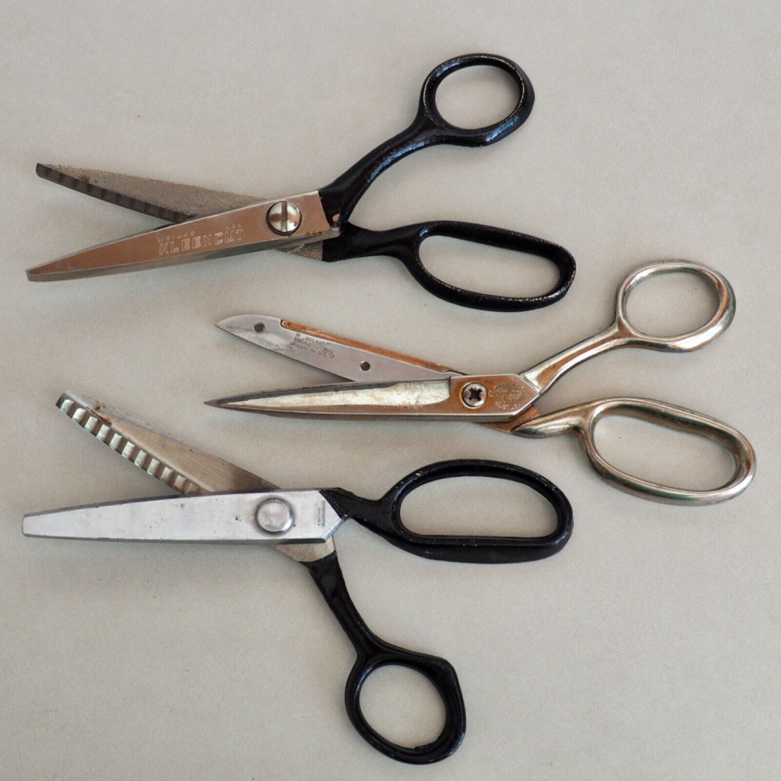 Vintage Scissors Pinking Shears Lot Richards Radiant Golden Age Wales Kleencut