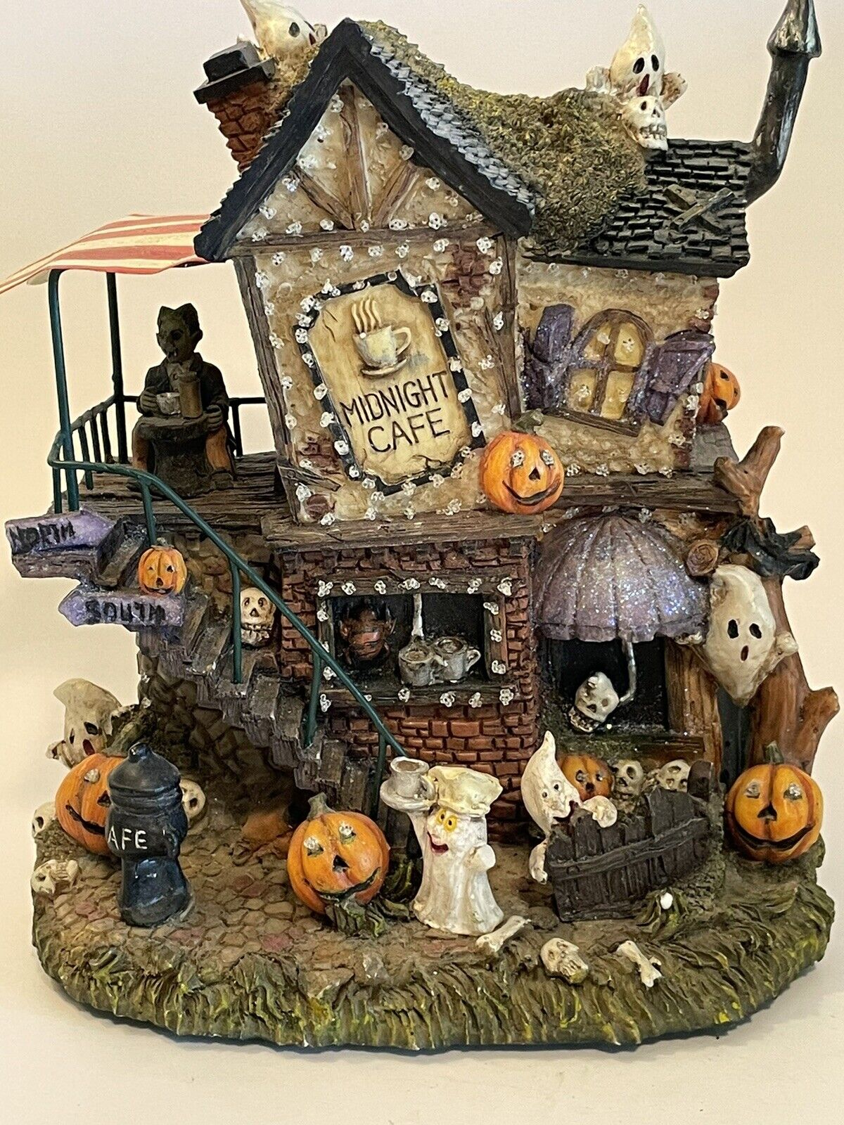 Halloween Midnight Cafe LED Lighted Spooky Village House Dracula Ghosts 8\
