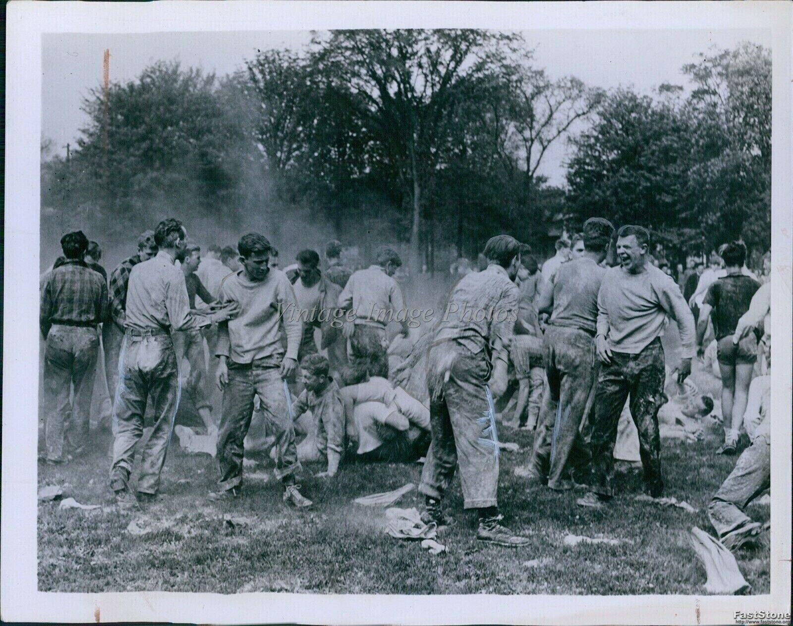 1941 Hobart College Freshmen Sophomores Battle Flour Water Ny Historic Photo 7X9