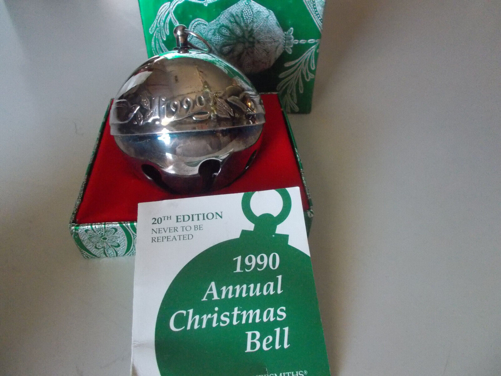 Wallace Silversmiths 20th Edition  1990 Annual Christmas Sleigh Bell