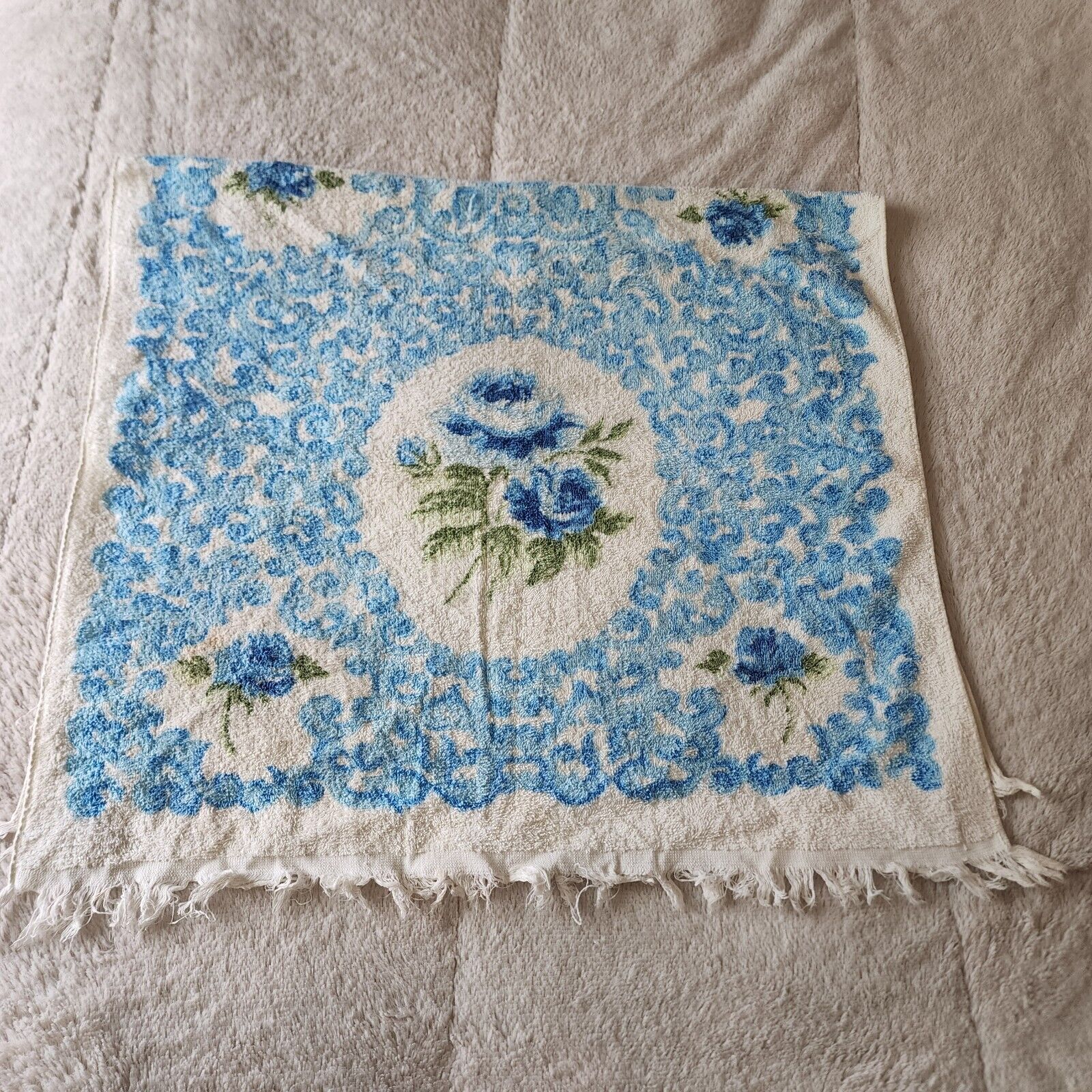 Vintage Canon Blue & White Floral Flower MCM Bath Towel