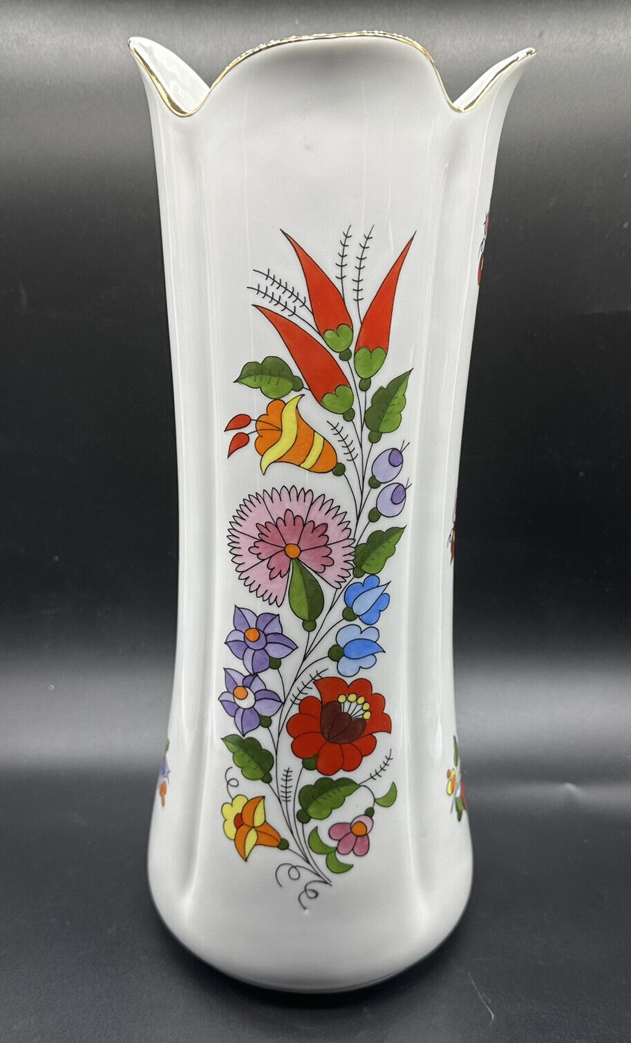 Vintage Hand Painted KALOCSA Hungarian Porcelain Floral Vase Large 12\