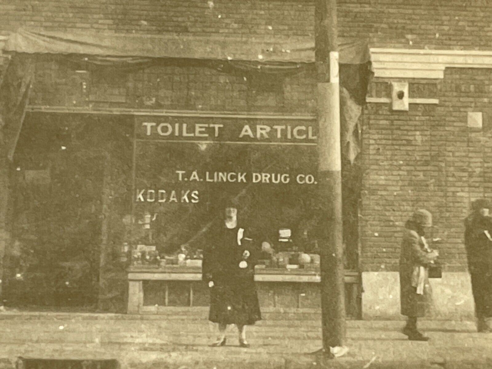 M9 Photograph Linck Drugs Saline Kansas 1910-20's Rare Early Street View Seehorn