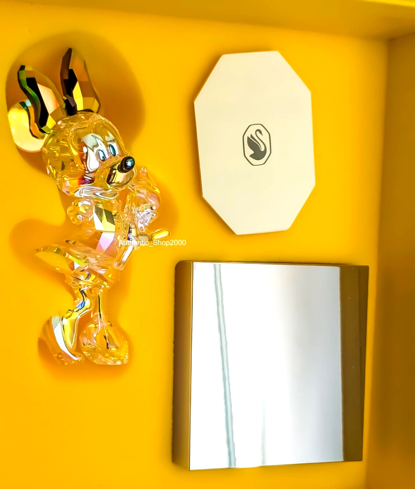 New 100% SWAROVSKI Crystal Disney  Minnie Mouse Figurine Stand Decor 5690168