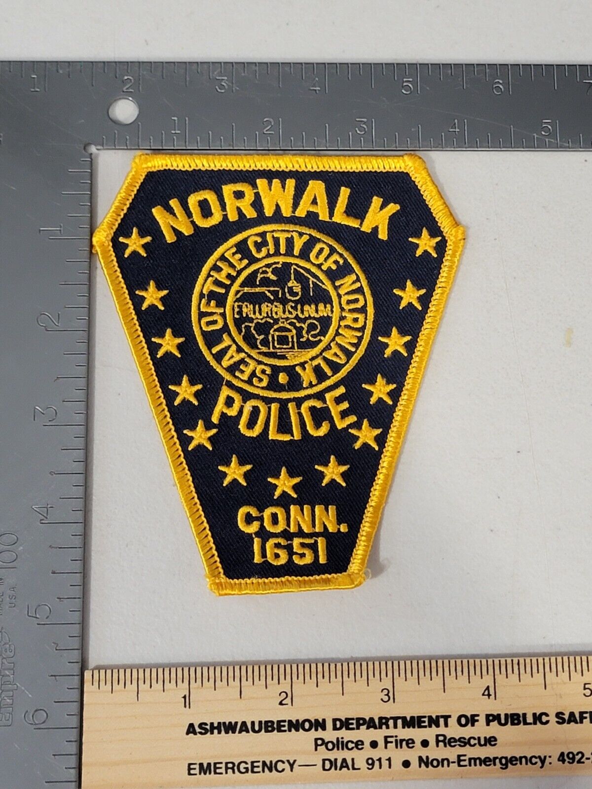 DDb1 Police patch Connecticut Norwalk 