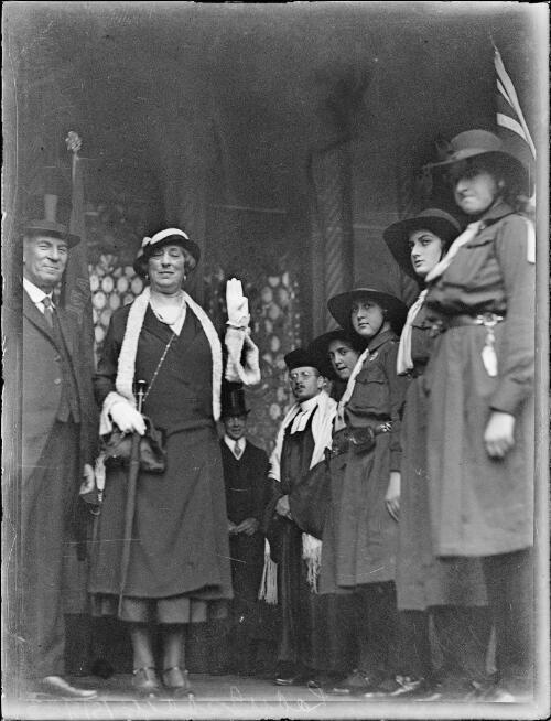 Lady Rebecca Isaacs saluting, New South Wales, 17 May 1933, 2 Old Photo
