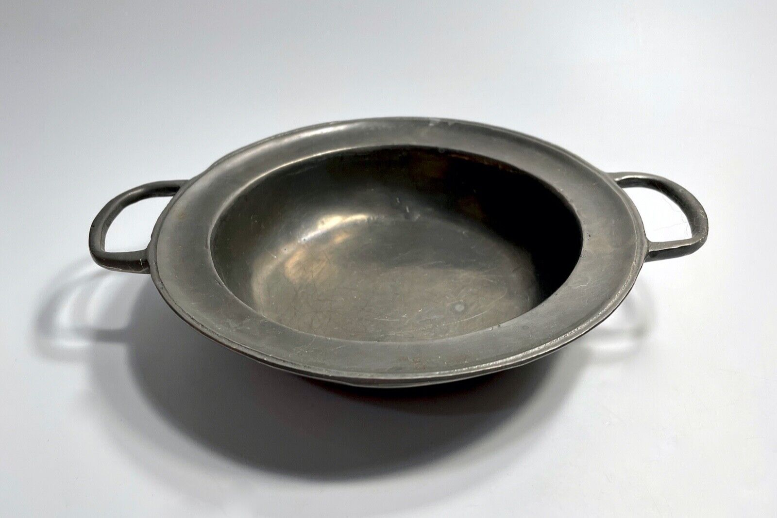 Antique Old World Pewter 95% Colonial Style Bowl with Handles USA Stamped