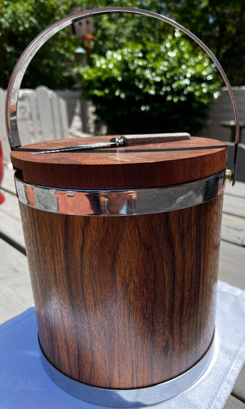 Rare VTG 60s MCM Faux Wood Finish Chrome Ice Bucket w/Cutting Board Knife