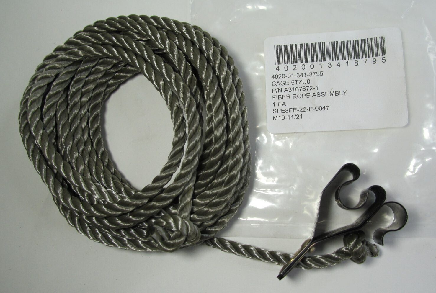 NEW GENUINE US MILITARY ISSUE ANTENNA HOLD DOWN FIBER ROPE W/ CLIP 4020-01-341-8