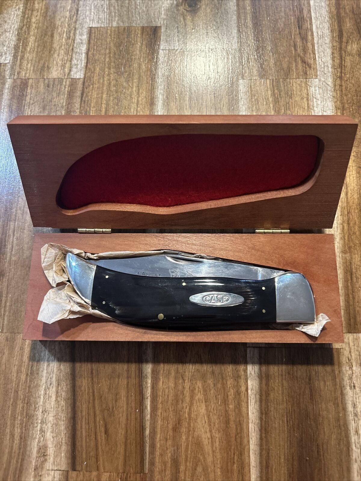 SUPER RARE CASE KNIFE BUFFALO ETCH 1 OF 241 W/COA ORIGINAL BOX  BH1072