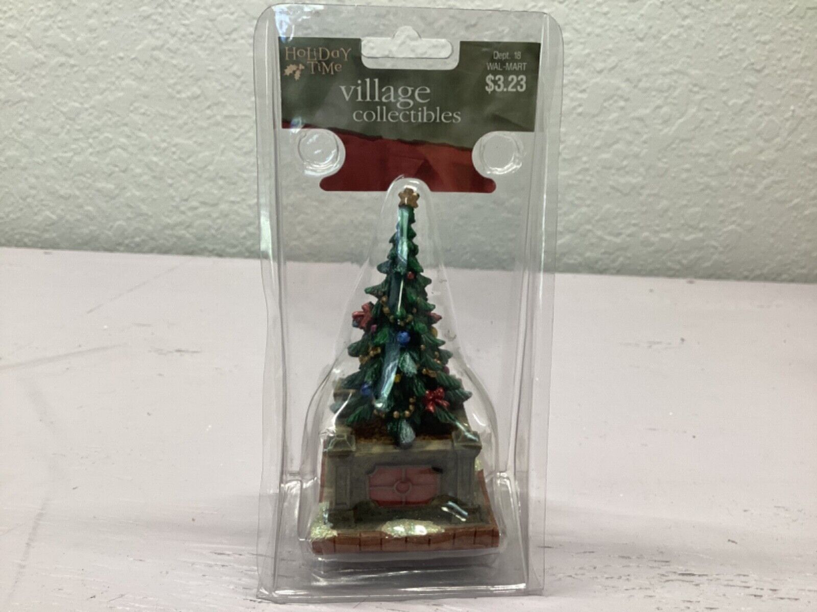 Retired Holiday Time Christmas Village Collectible Accessory \