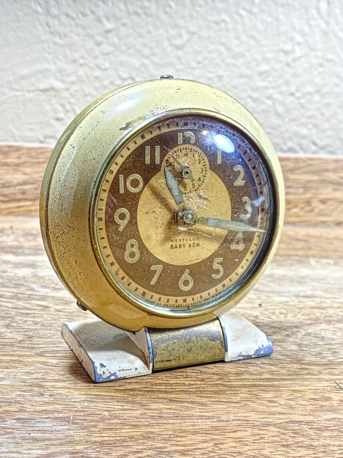 Westclox Style 5 Baby Ben Model 61-R White Case Alarm Clock 1939-49  (K9933)
