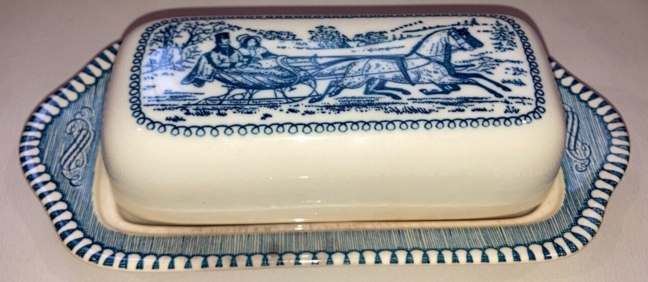 Currier and Ives Blue 1/4 Lb Covered Butter Dish \