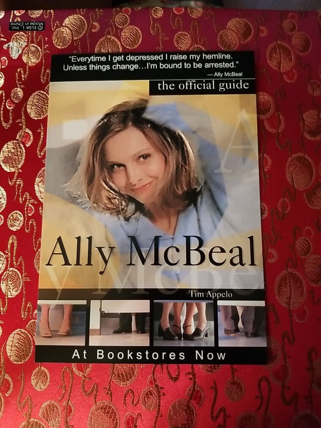 Ally McBeal Official Guide Book Calista Flockhart  1999 Unposted 