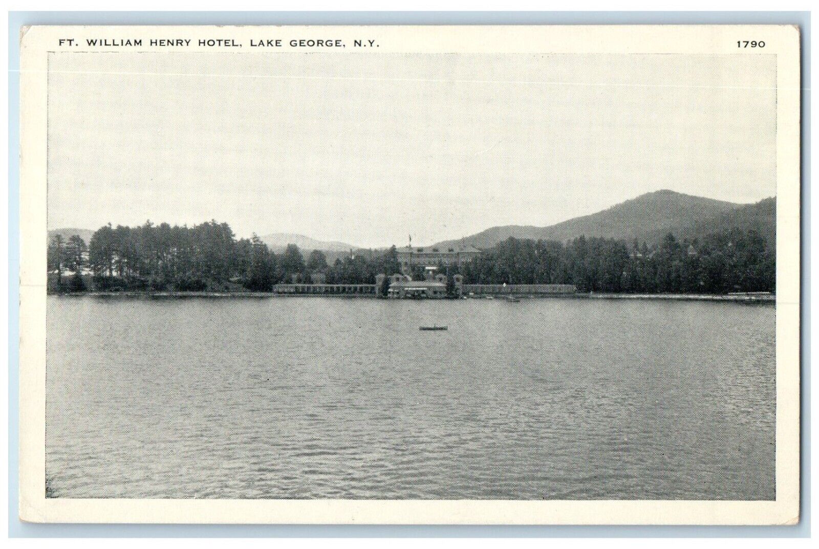c1930\'s View Of Ft. William Henry Hotel Lake George New York NY Vintage Postcard