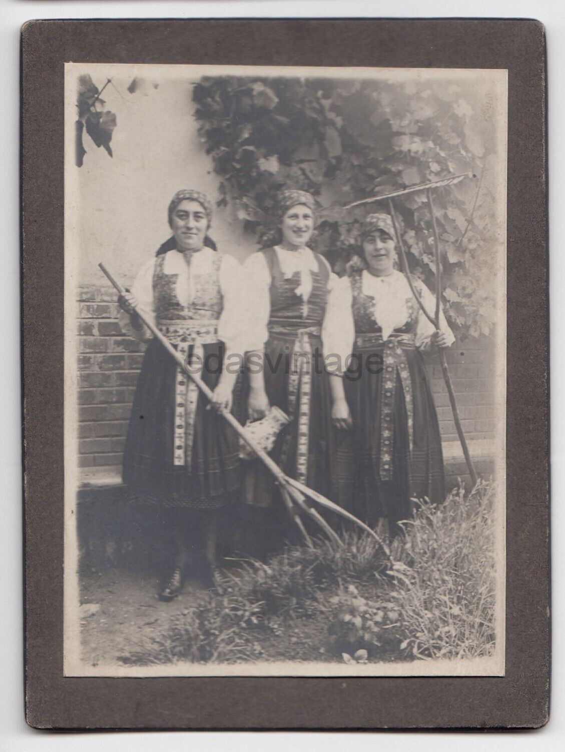 Three girls Peasant women National costume dress Europe CP antique arcade photo