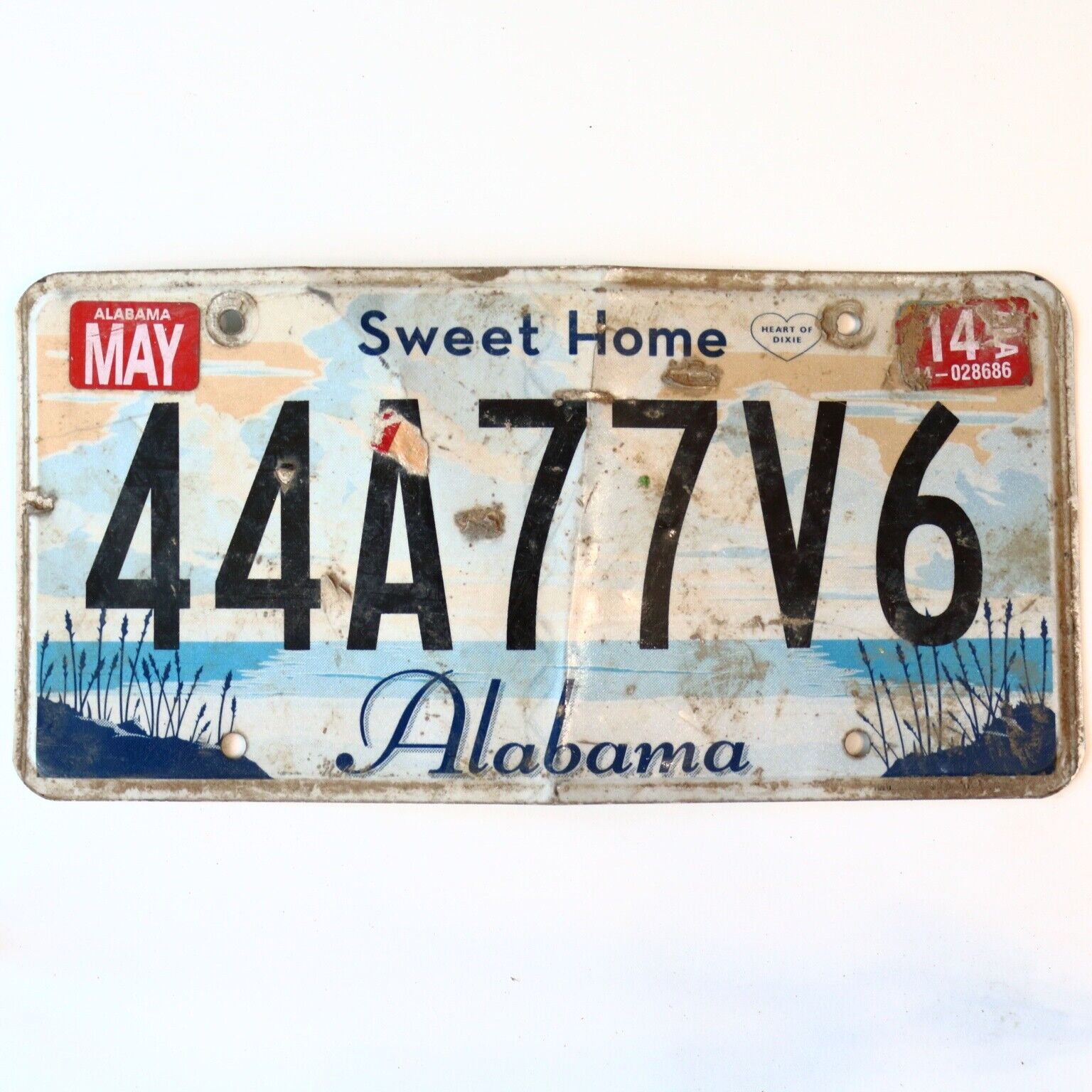 2014 United States Alabama Limestone County Passenger License Plate 44A77V6
