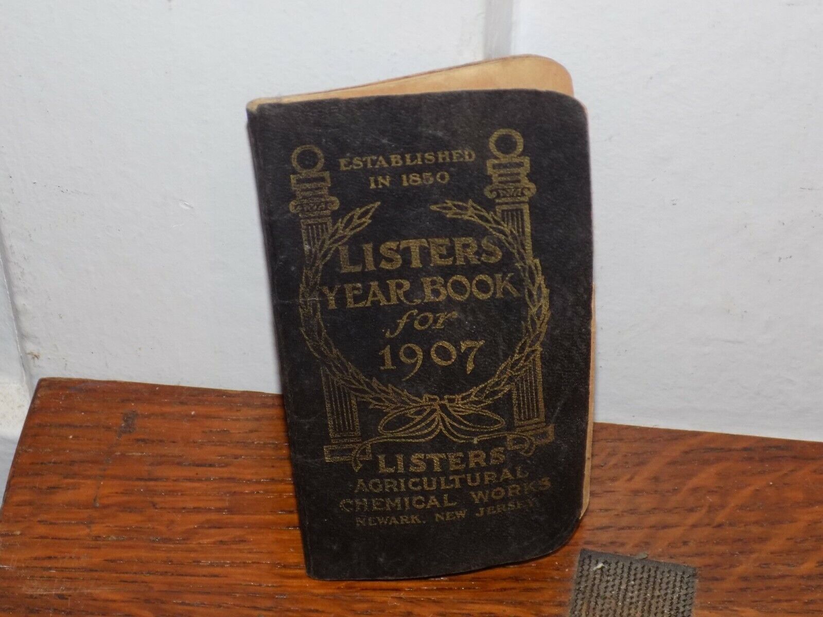 Vintage Listers Agricultural Chemical Works Year Book for 1907
