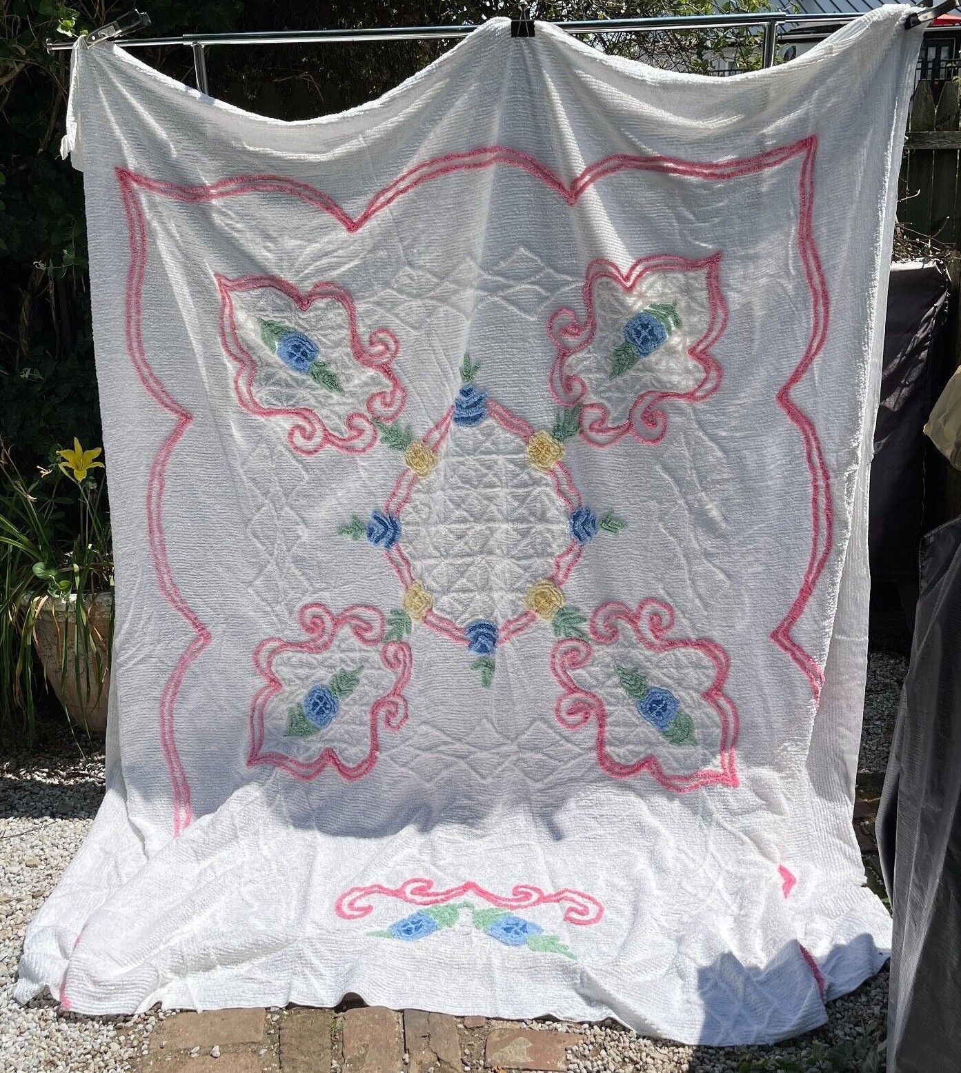 Vintage Chenille Bedspread Bed Cover 97\