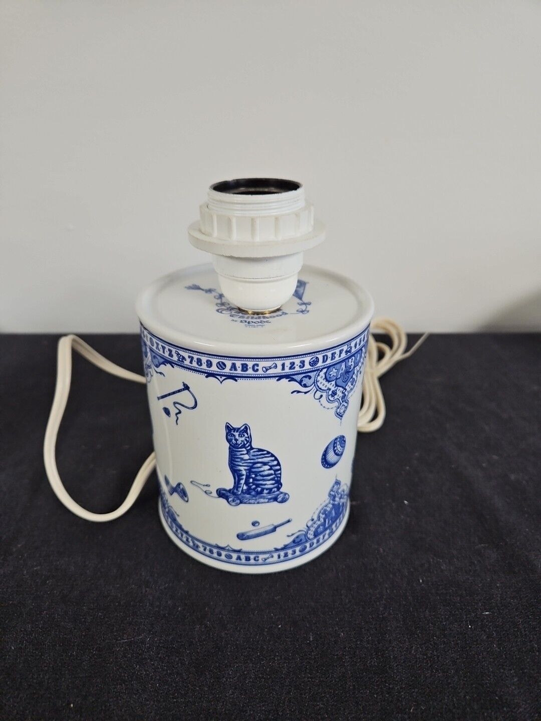 Spode Edwardian Childhood Collection Blue and White Imperial ware Lamp