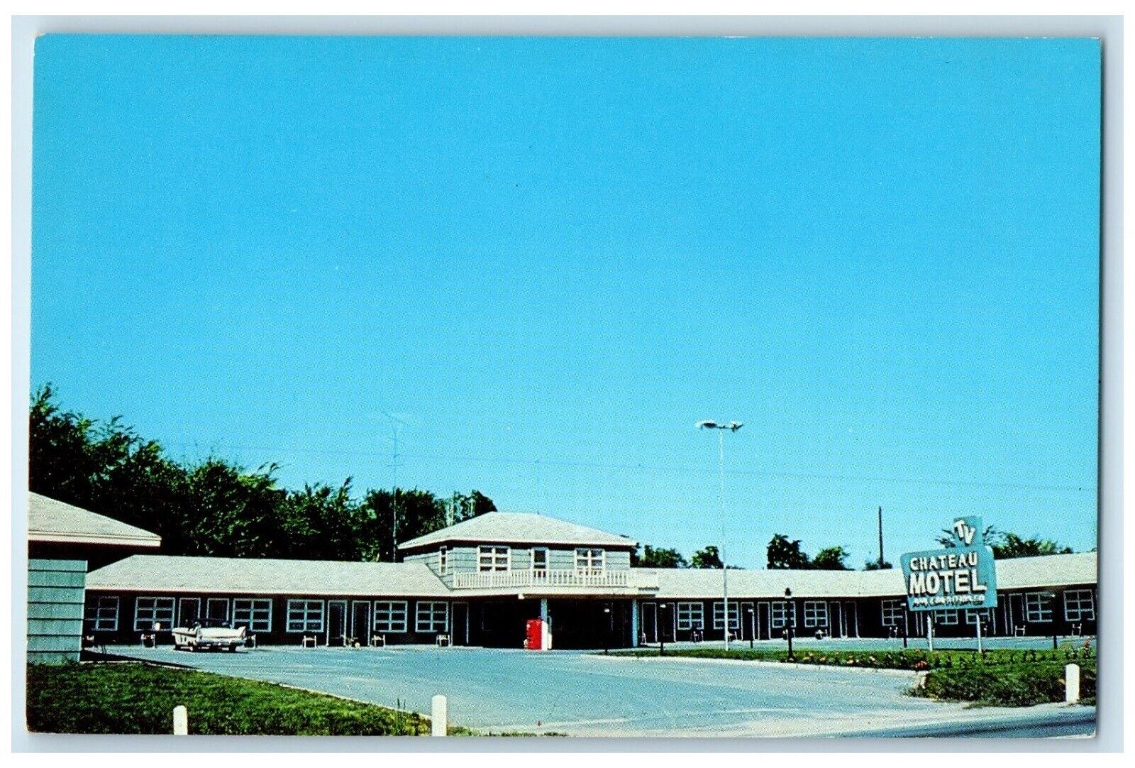 c1960 Chateau Motel Exterior View Building North Plattsburgh New York Postcard