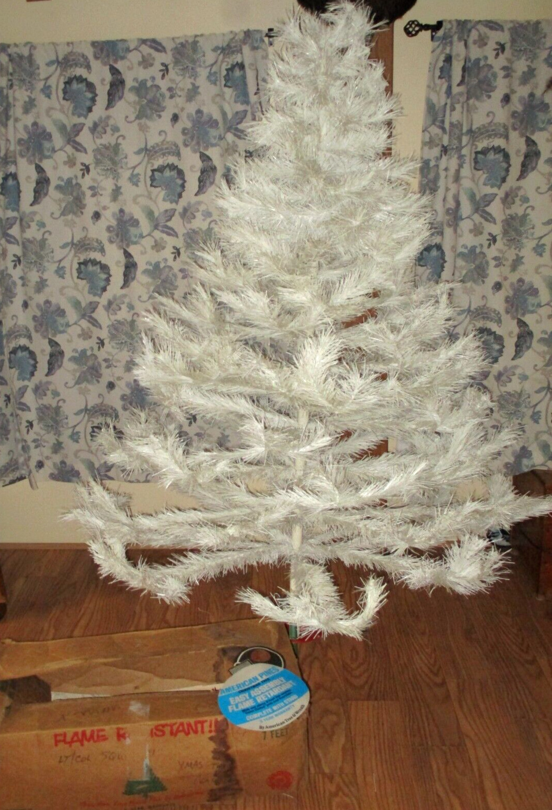 Vintage American Tree & Wreath Co 7 Ft White Tinsel Christmas Tree 56 Branches