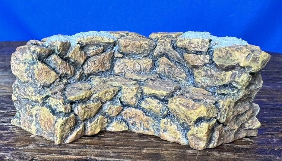 Dept 56 Accessories VILLAGE STONE CURVED WALL, 52650, Display