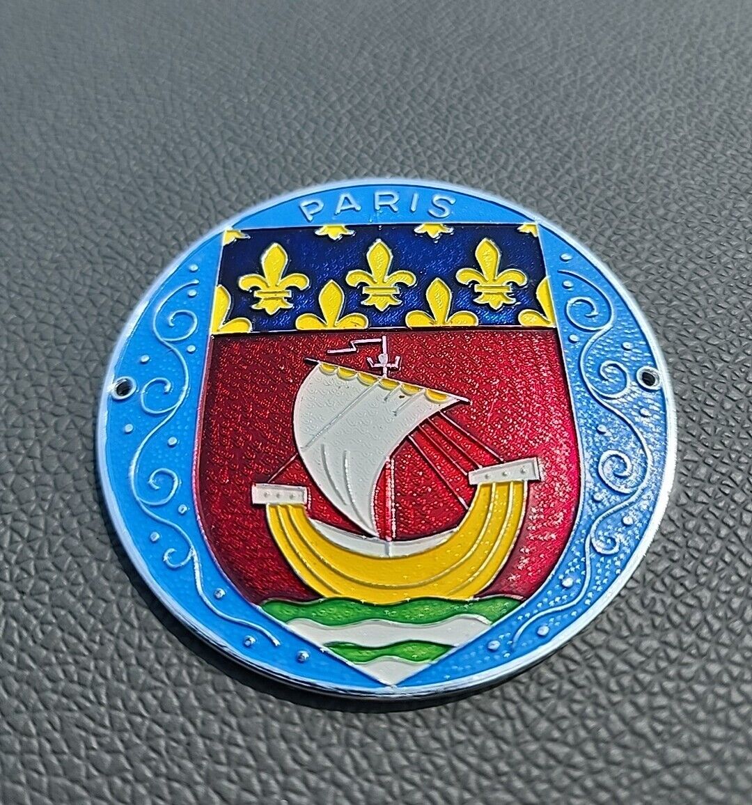 Badge Souvenir Auto Car Club France French Paris Emblem Vintage 