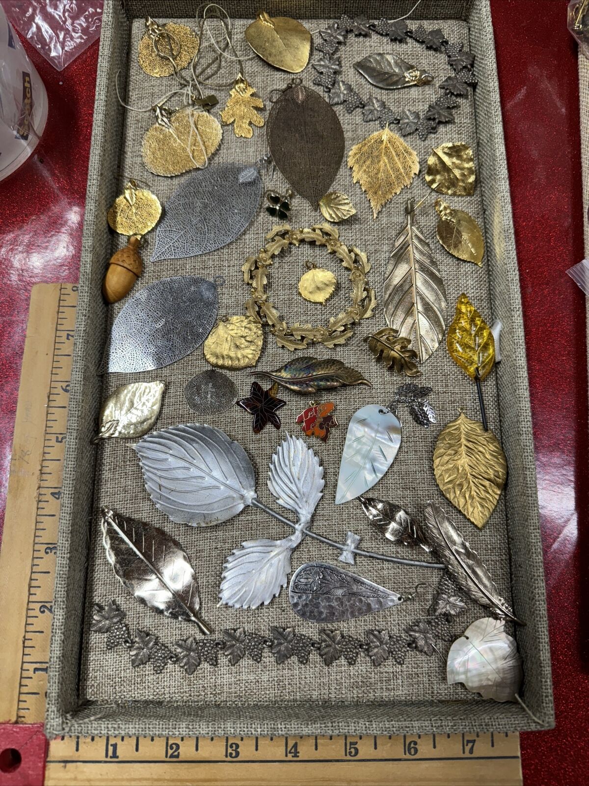 Leaves Mixed Junk Drawer Jewelry Lot Vtg- Mod Charms, & More J-29