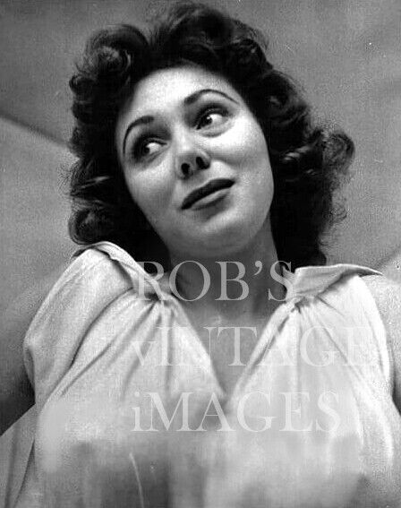 BULLET BRA MAMA  photo Retro  1940s 50s Meg Miles TV Soap Star   8 X10