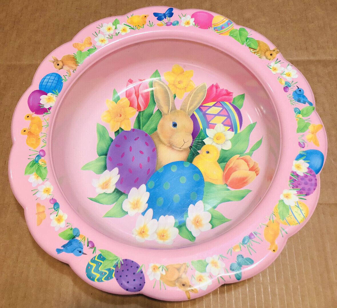 Vintage Plastic Easter Scalloped Bowl Multicolor Bunnies, Chicks, Eggs Design