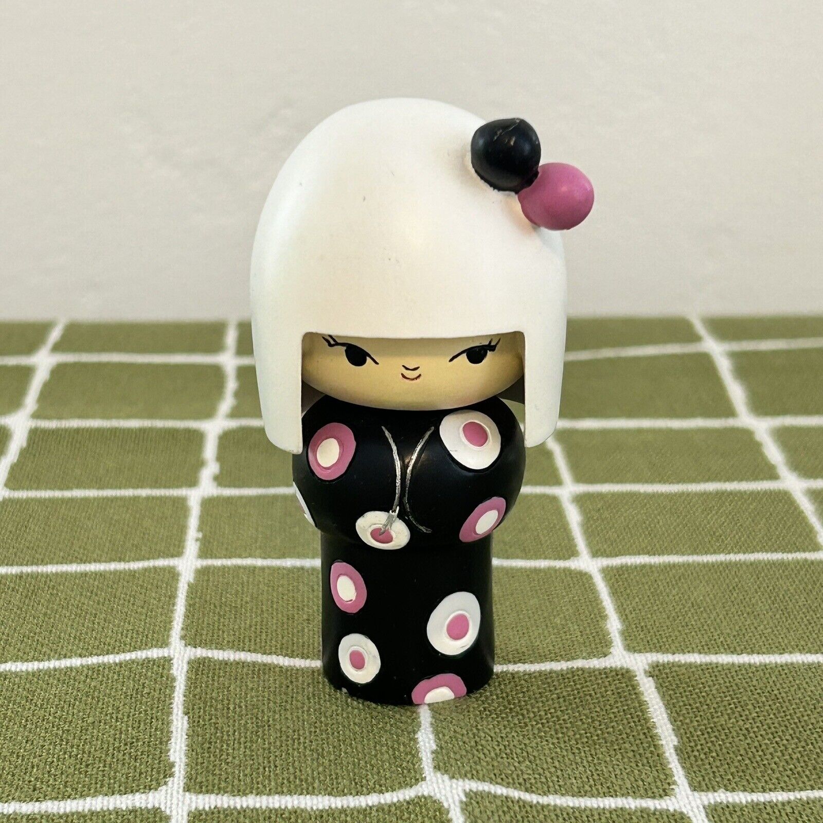 Japanese Kokeshi Style Doll Modern Dance Hidden Message Kitschy Pink Black EUC