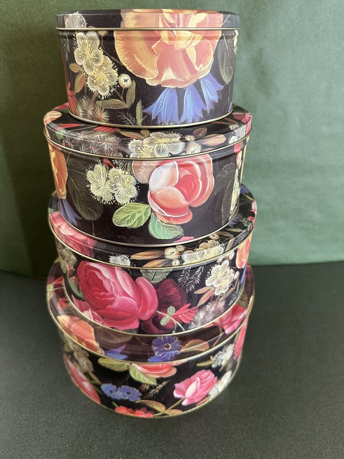 Vintage 4 Round Cookie Tins Floral - Never Used - Great Condition