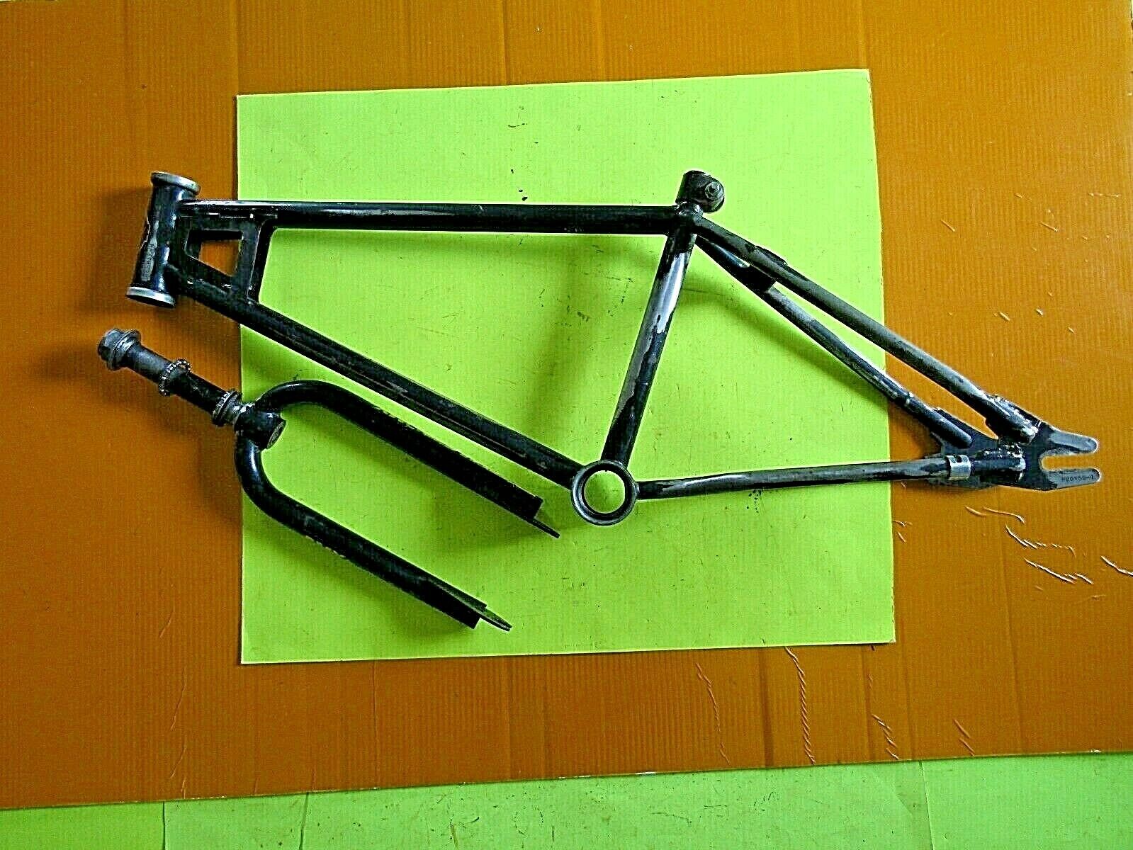 USED 1983 HUFFY PRO THUNDER BMX BICYCLE FRAME & FORK WITH DAMAGE, PARTS/REPAIR