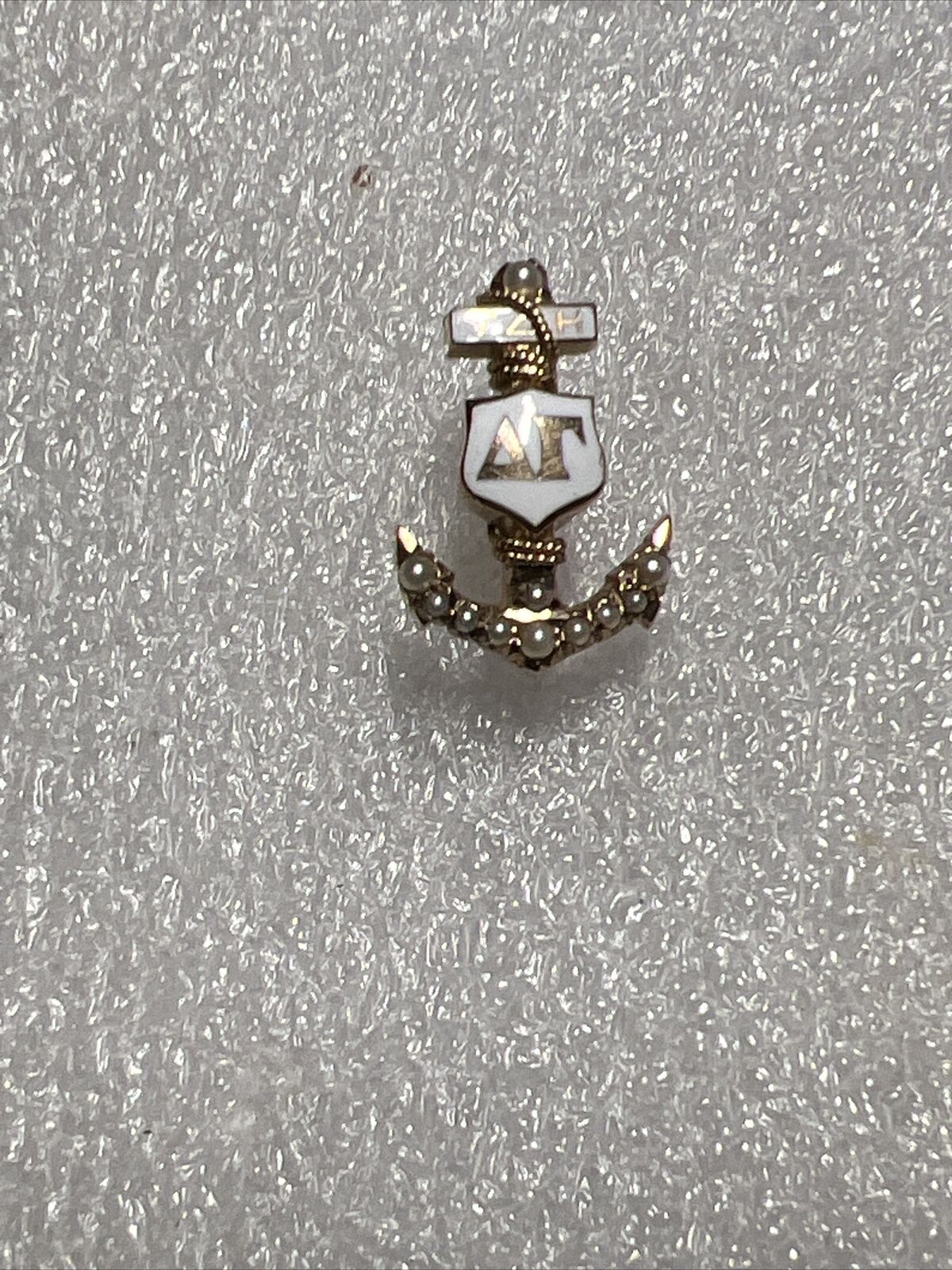 Old 1951  10K Gold Delta Gamma  Sorority Pin Badge W/Seed Pearls